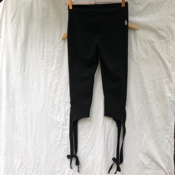 FREE PEOPLE | FP MOVEMENT TURNOUT CROP LACE UP BLACK LEGGINGS SMALL - Picture 9 of 9